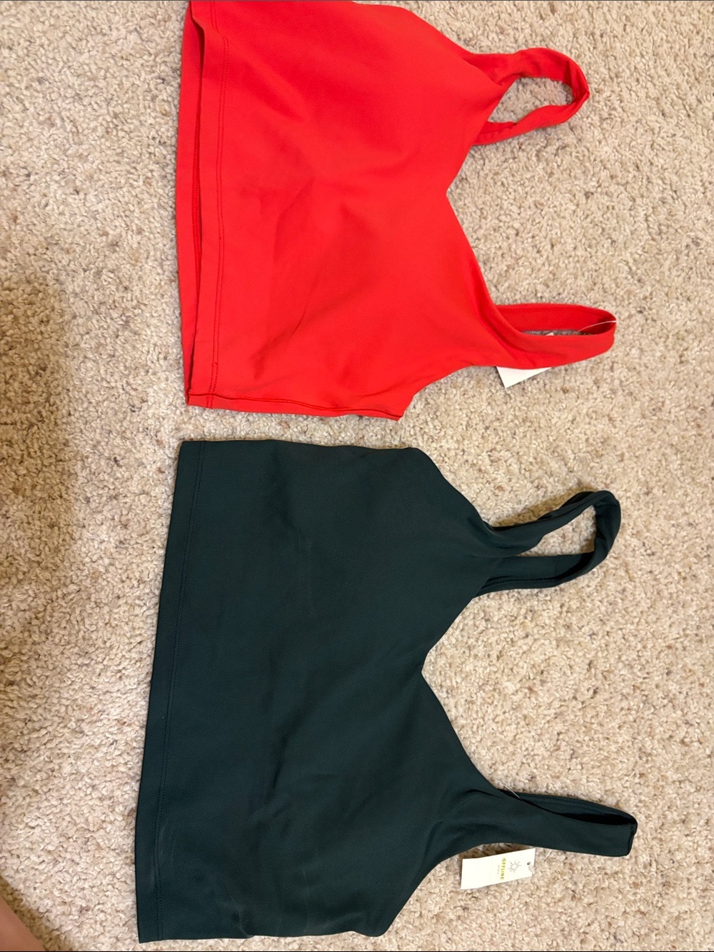 aerie Women’s Red & Dark Green Crop Workout Tank Duo Bundle